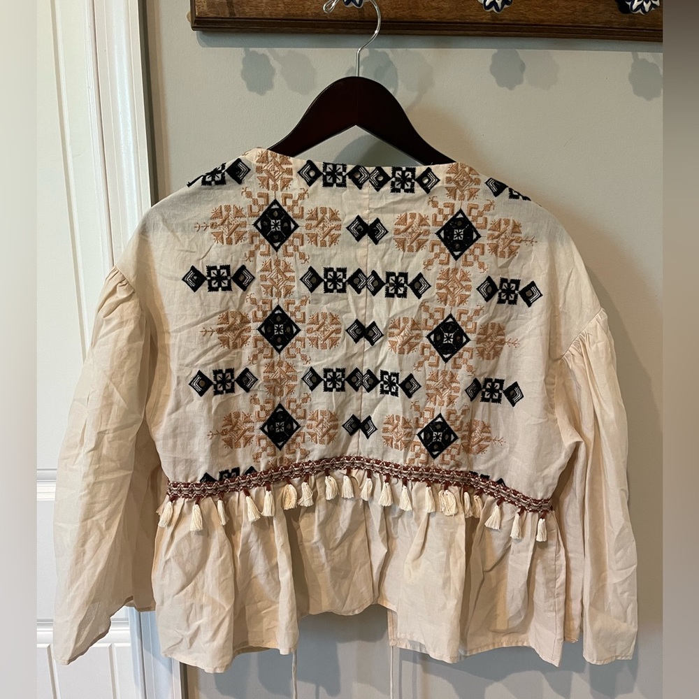 Zara Aztec open top size medium NWOT - Picture 3 of 3